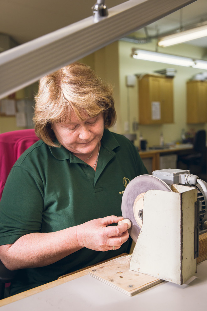 Портрет: Как деревянные ангелы Wendt & Kühn обретают крылья