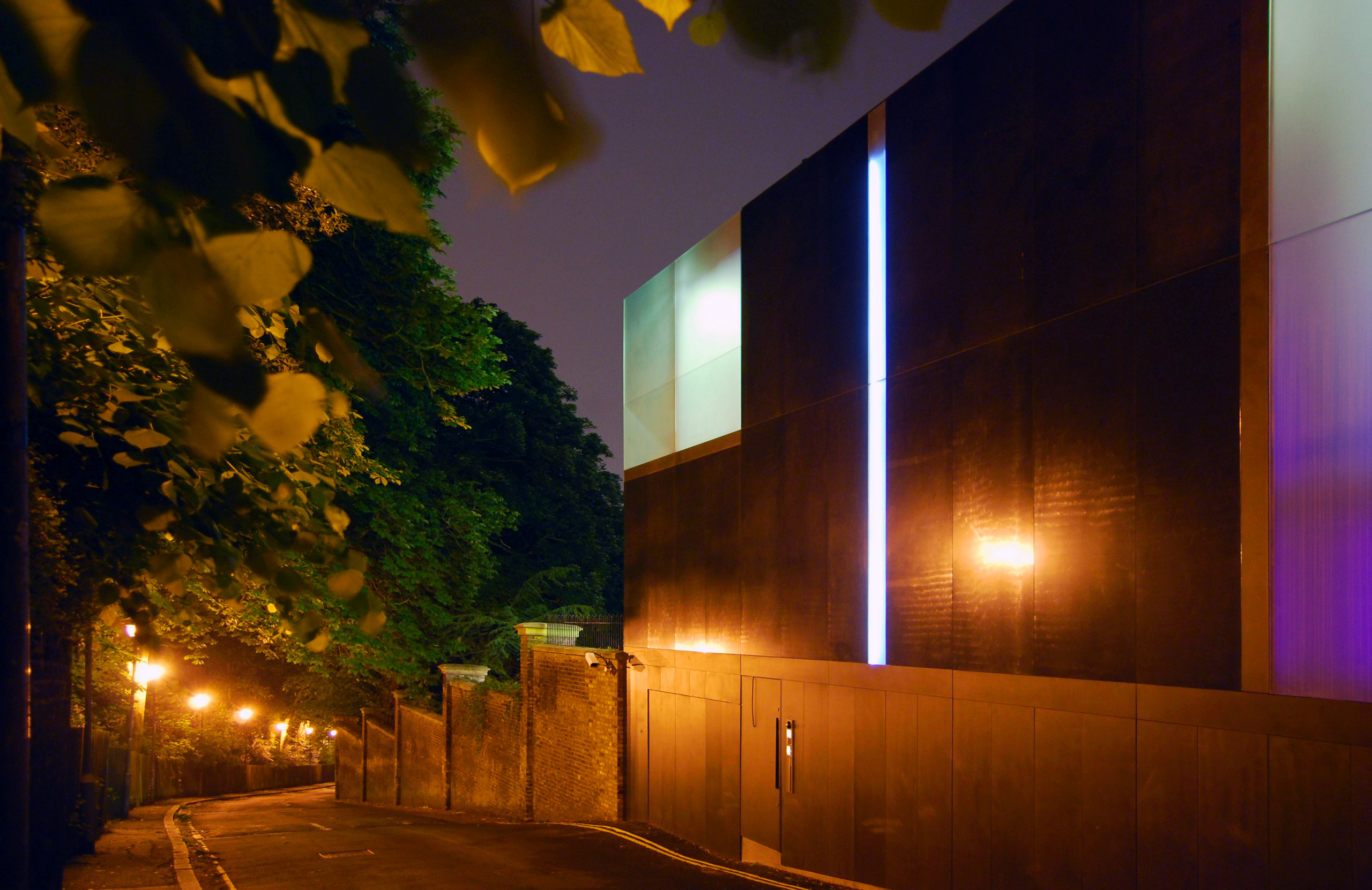 Houzz Британия: Стеклянный дом на лондонском кладбище