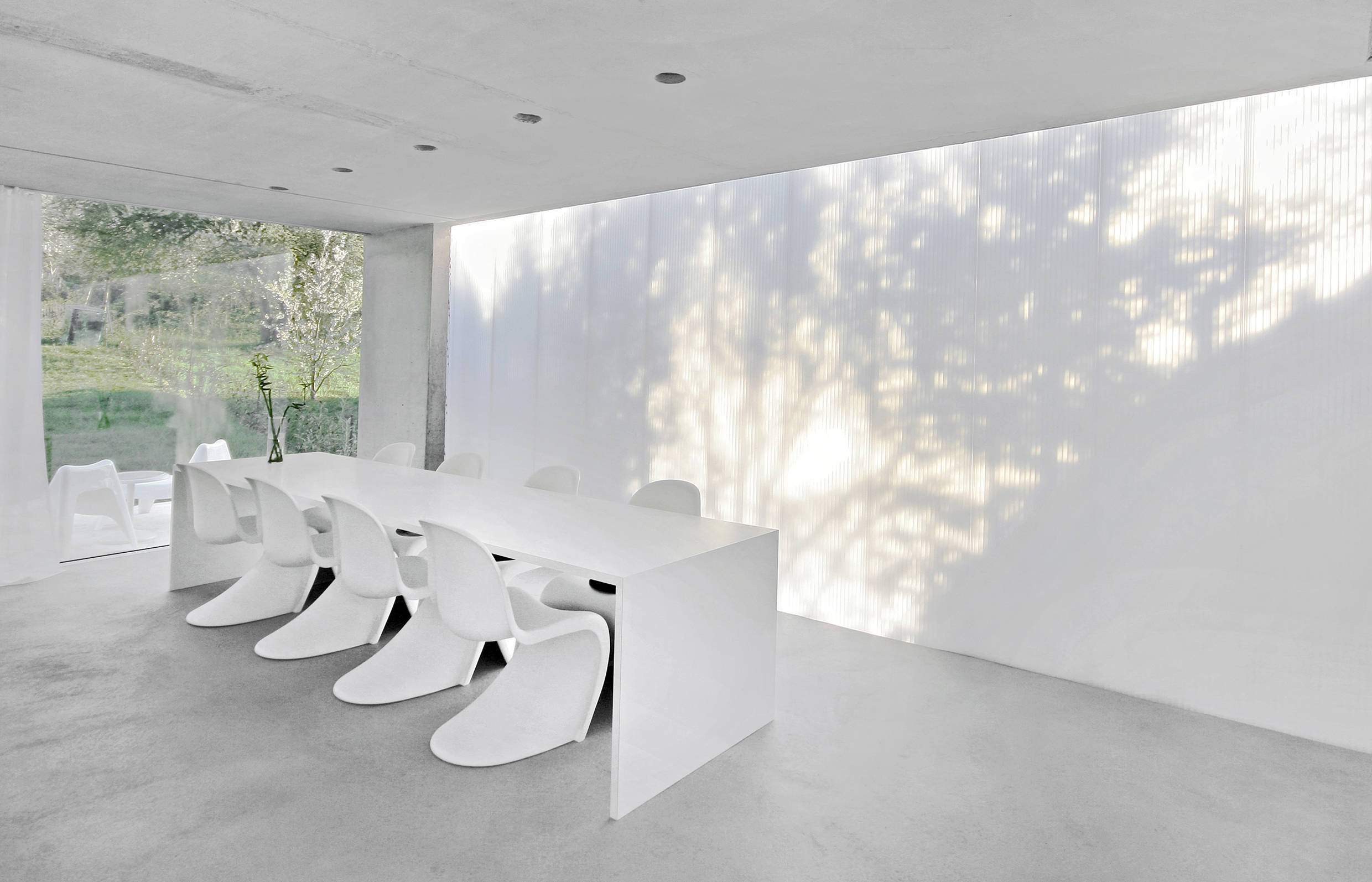 Архитектура: Cветлый эко-коттедж на холме в Эсслингене