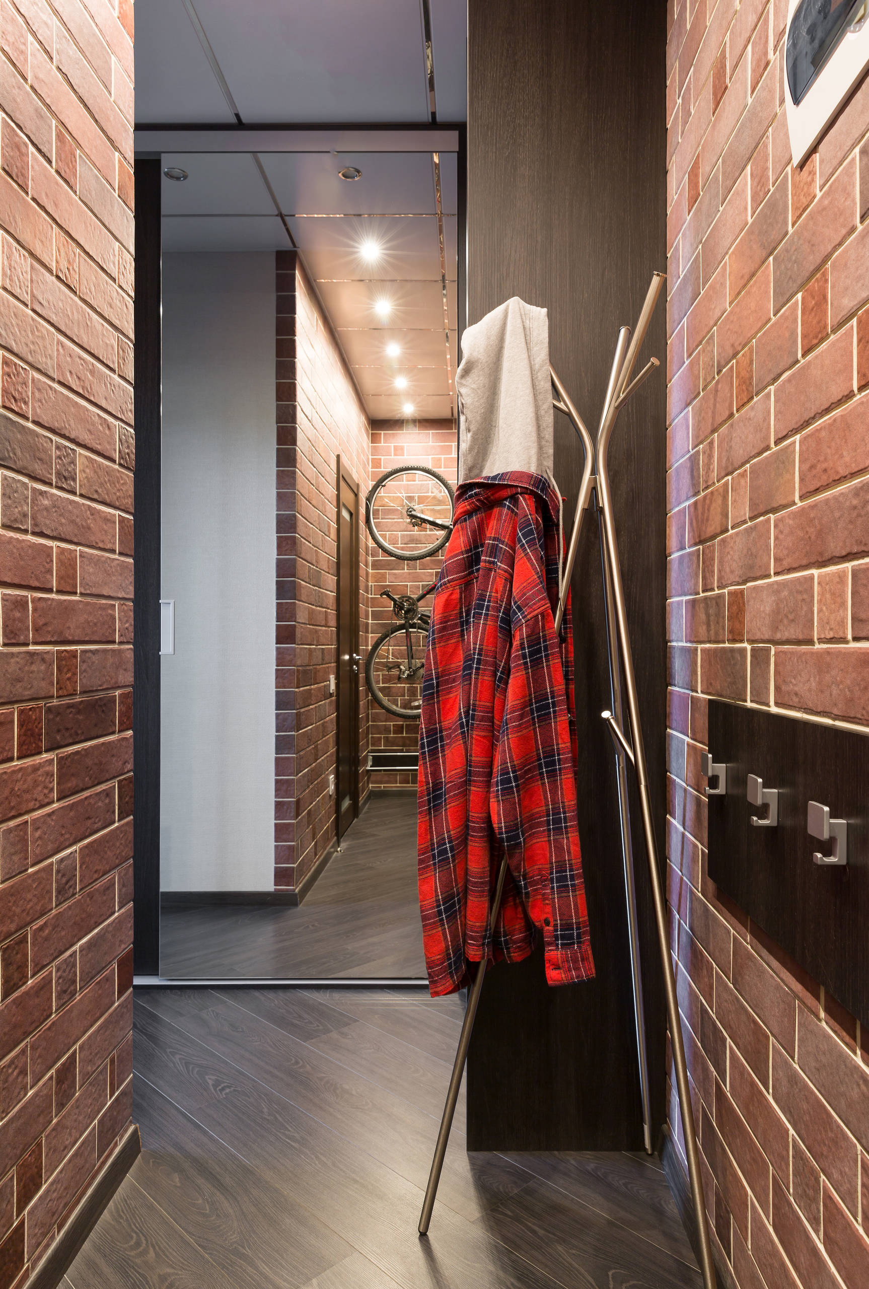 В гостях: Квартира 45 кв.м, где всё хитро прячется