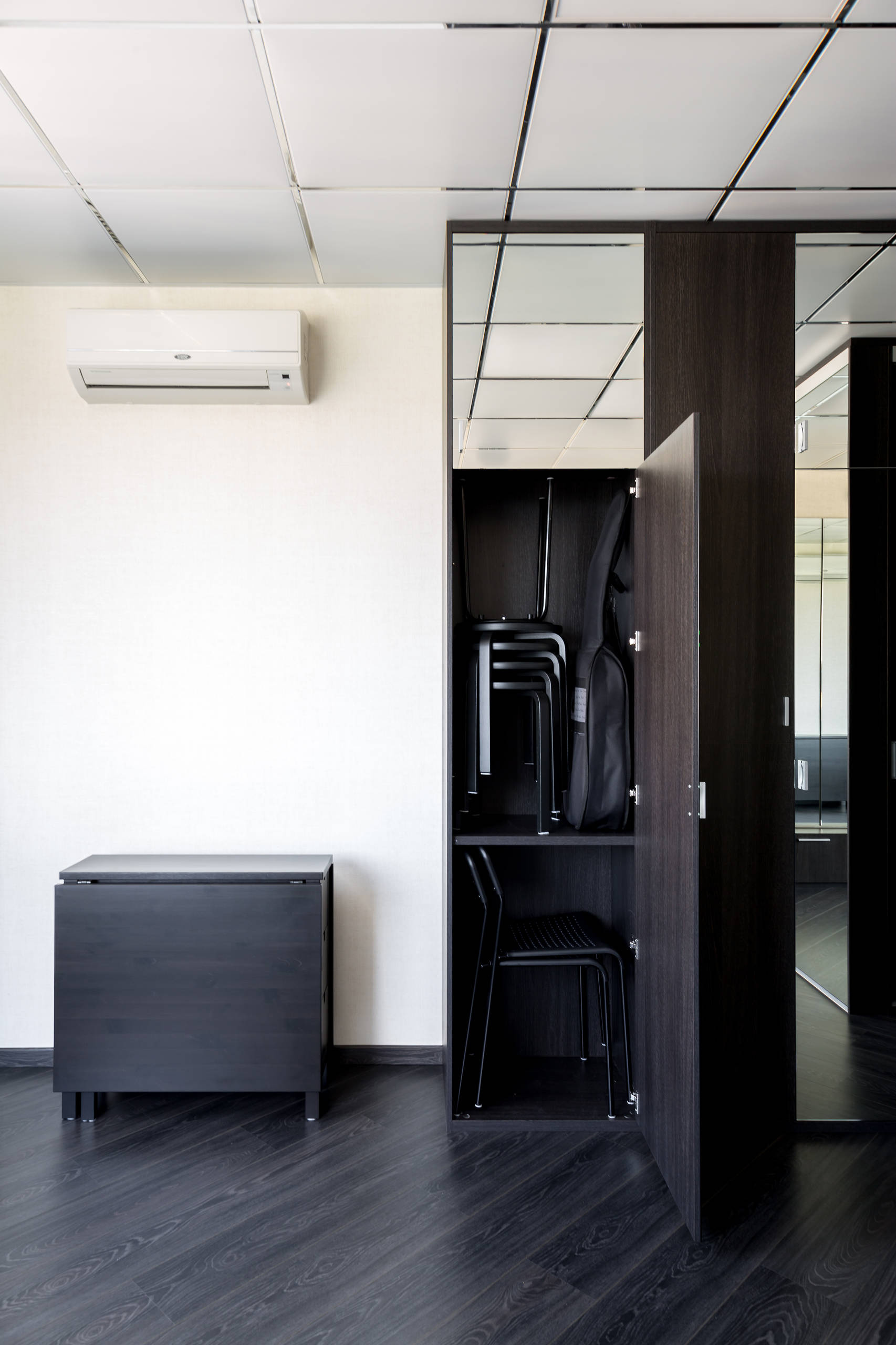 В гостях: Квартира 45 кв.м, где всё хитро прячется