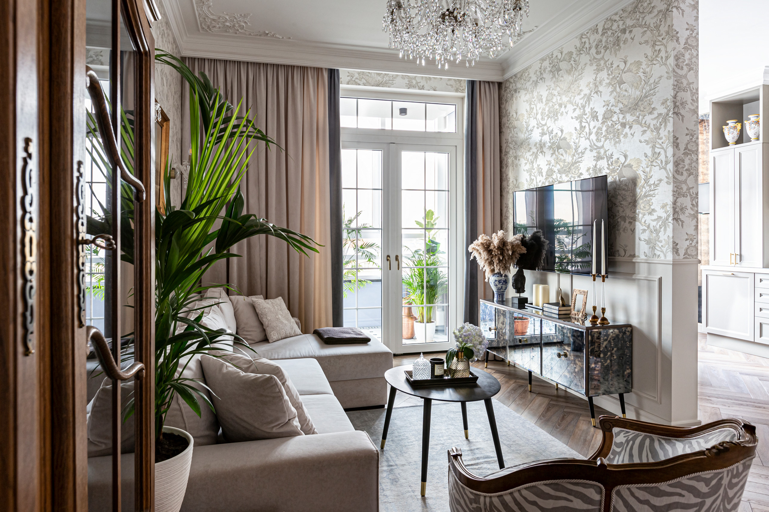 Houzz тур: Квартира в новом доме с атмосферой старого Петербурга