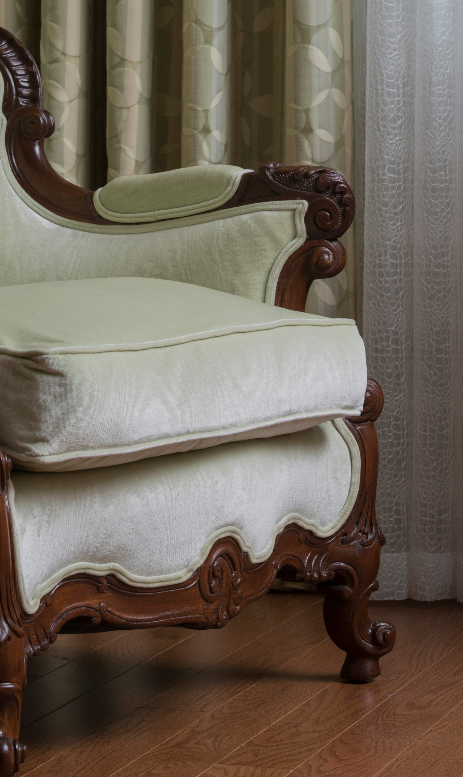 Звезды дизайна: Бержер и кресло в стиле Людовика XV