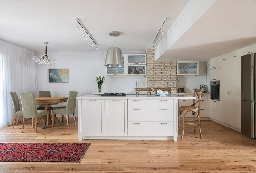 Houzz Израиль: Квартира на побережье, наполненная искусством