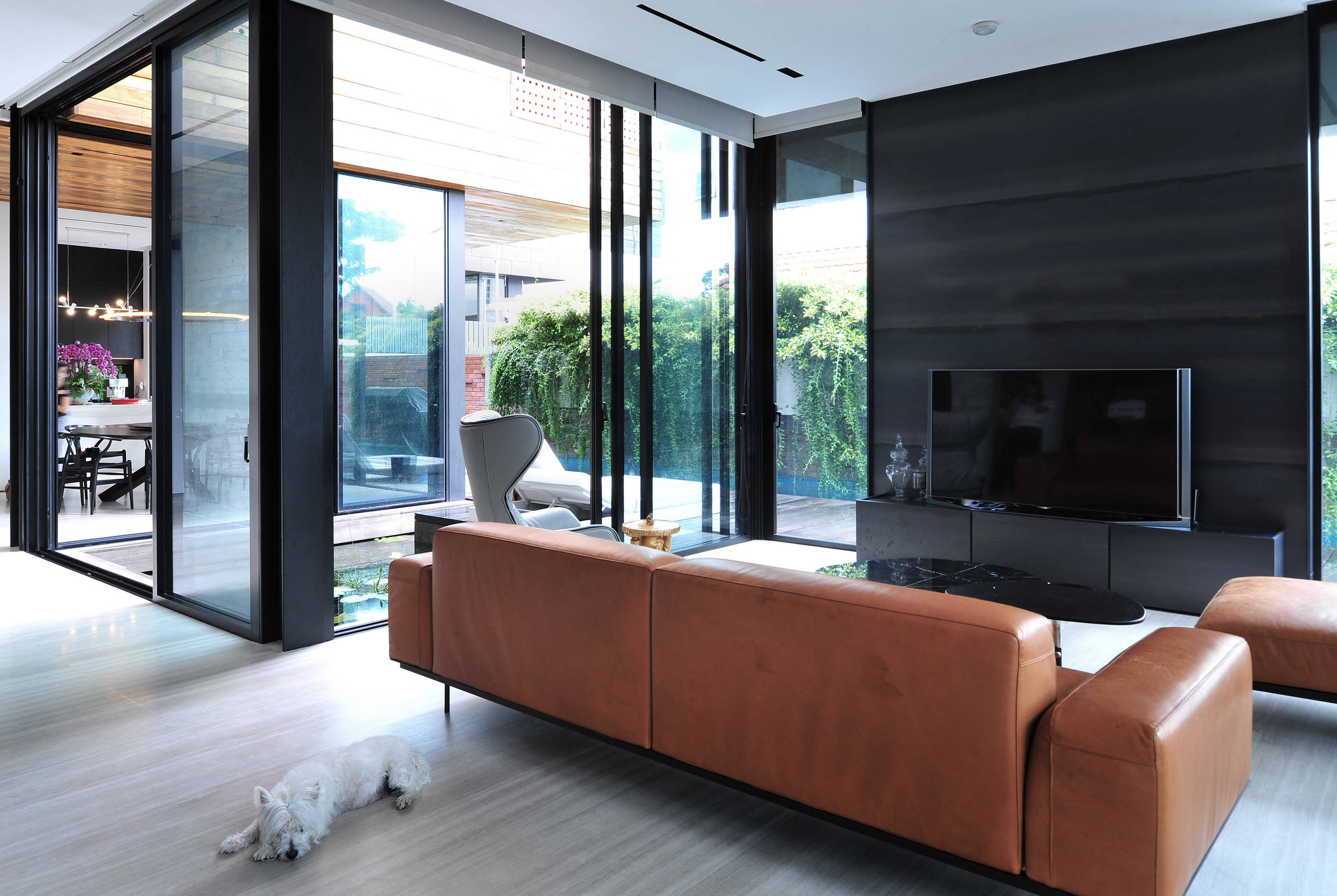 Houzz Сингапур: Дом с крышей из бетона и азбукой Морзе