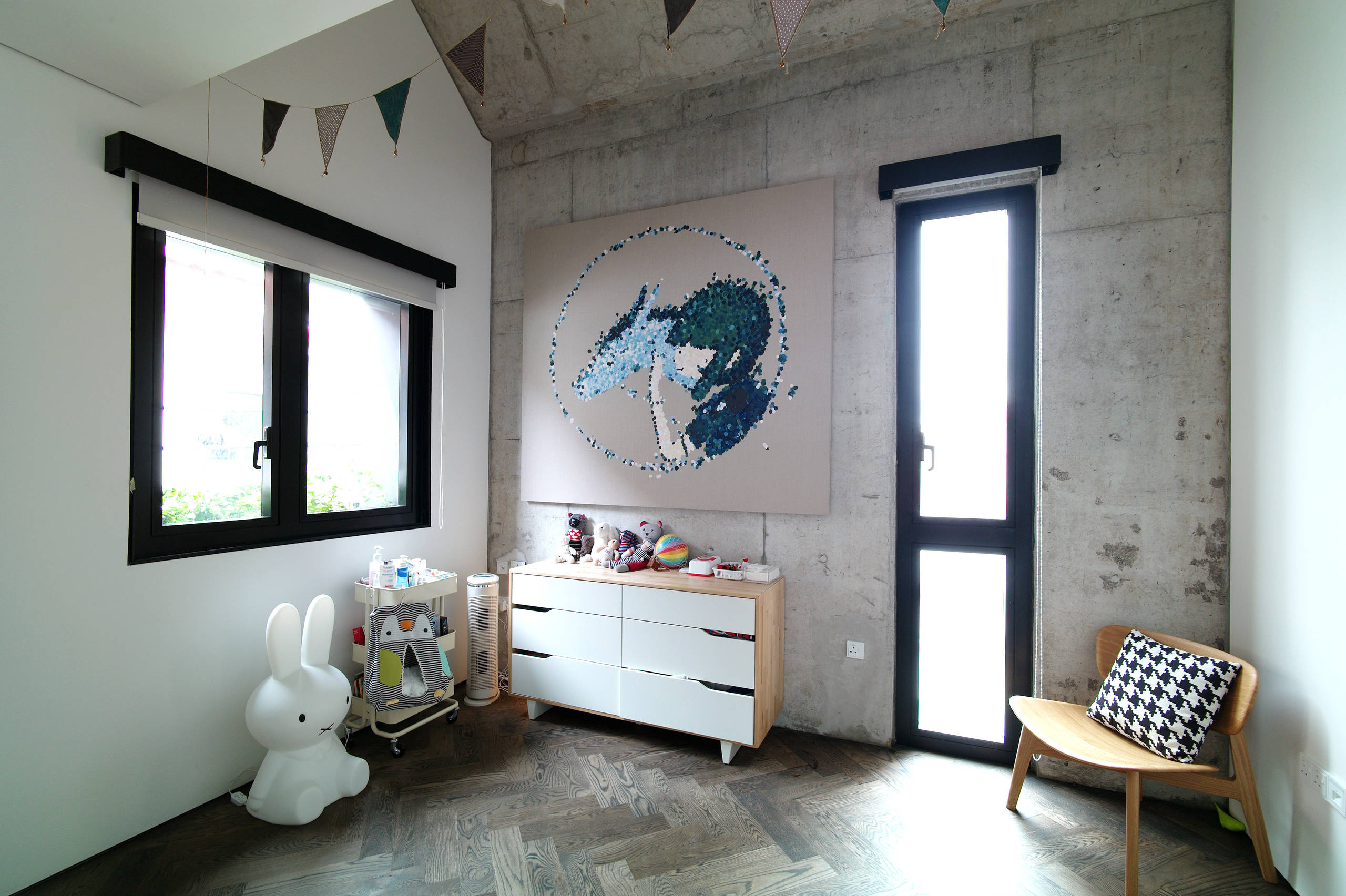 Houzz Сингапур: Дом с крышей из бетона и азбукой Морзе