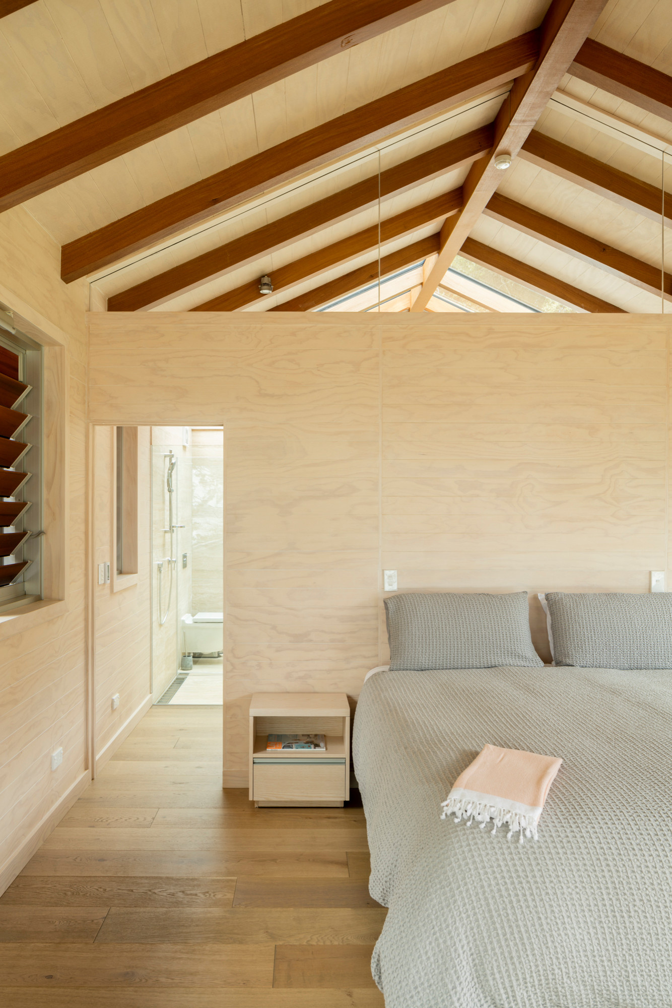 Houzz Новая Зеландия: Как пляжный домик оказался в буше