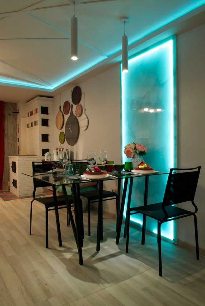 Кухня недели: Народные мотивы и русская печь в подмосковном доме