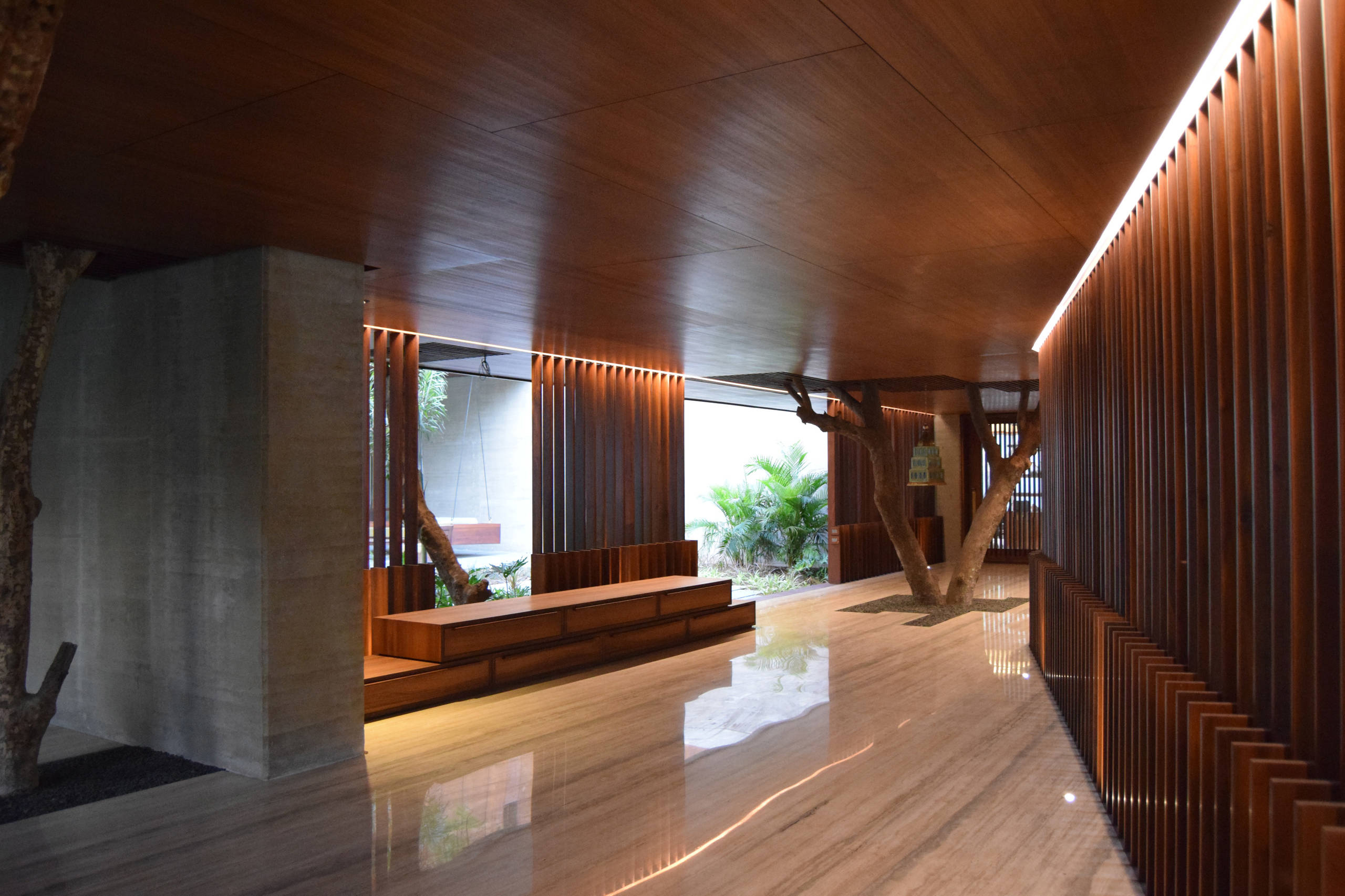 Houzz Индия: Как материалы дома в Ахмедабаде борются с климатом