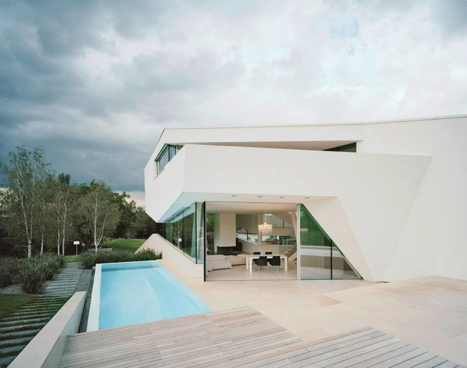 Houzz Австрия: Вилла со скульптурными формами и грандиозным видом