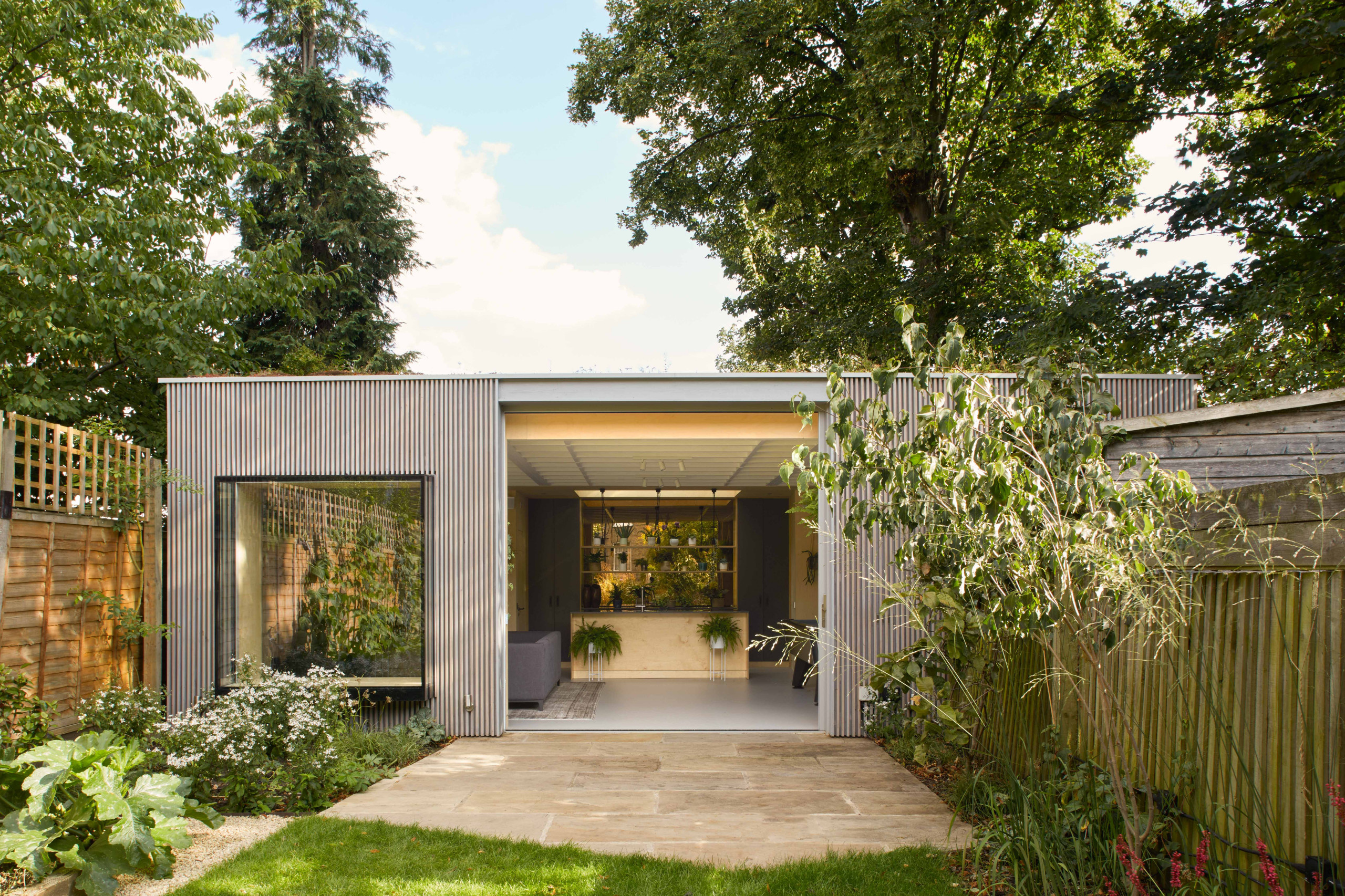 Houzz в саду: Павильон, который сливается с ландшафтом