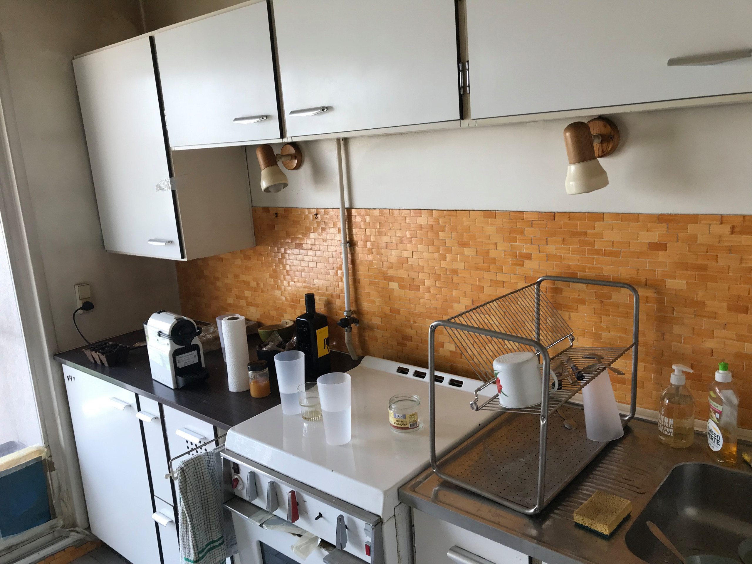 До и после: Квартира со спрятанным экраном для киномана