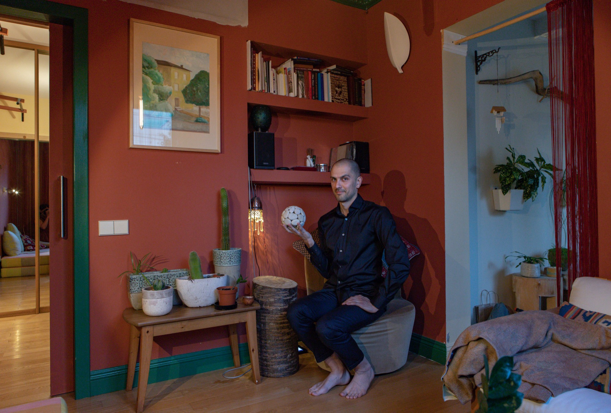 Спецпроект:  Портрет архитектора в черном