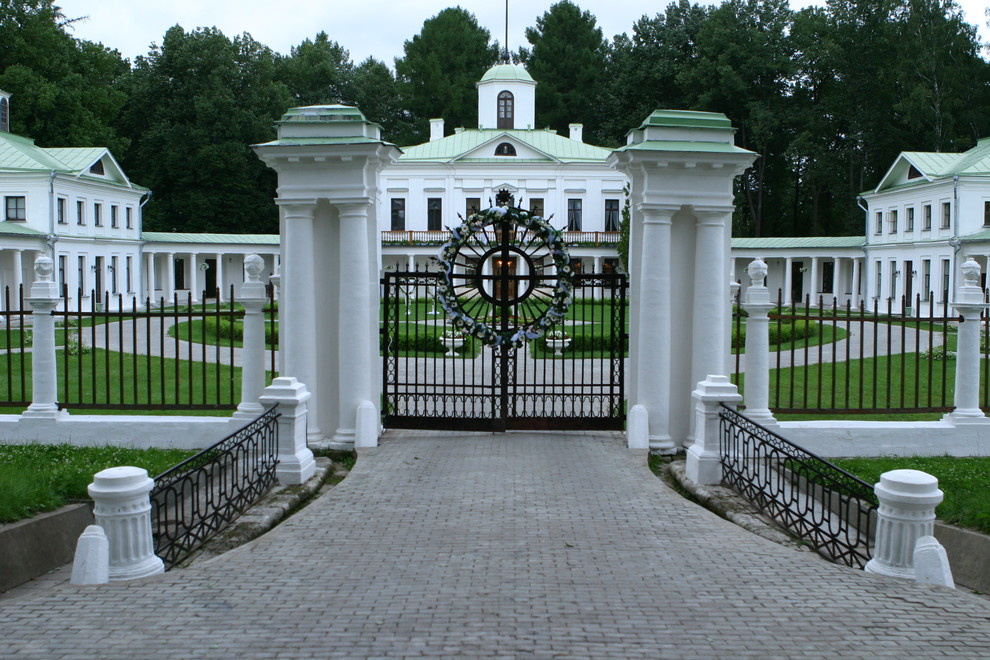 Подмосковные музеи: Куда поехать за вдохновением?