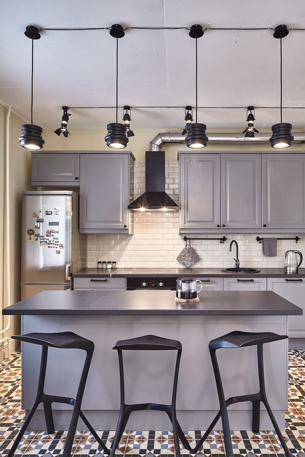 Houzz тур: Квартира без дверей, лишней мебели и суеты