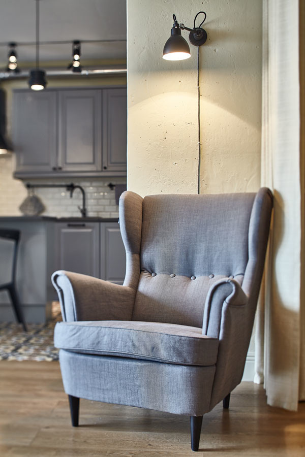 Houzz тур: Квартира без дверей, лишней мебели и суеты