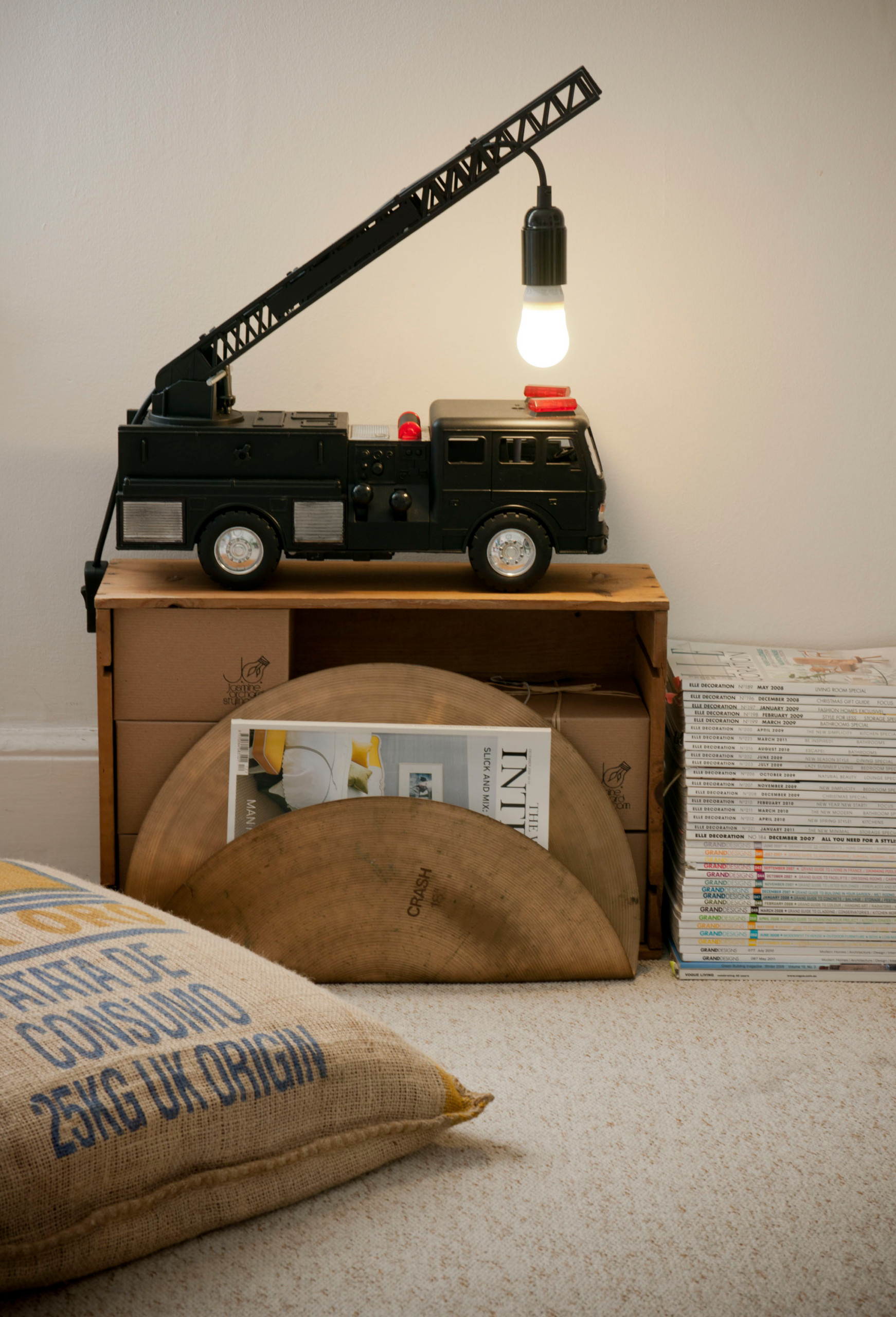 Вопрос: Почему существующая проводка [обычно] подлежит замене