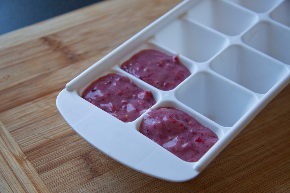 Рецепты: Фондан с двумя видами шоколада и малиной