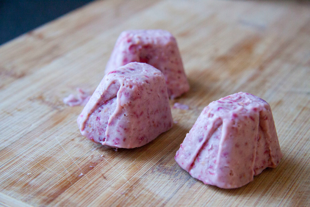 Рецепты: Фондан с двумя видами шоколада и малиной