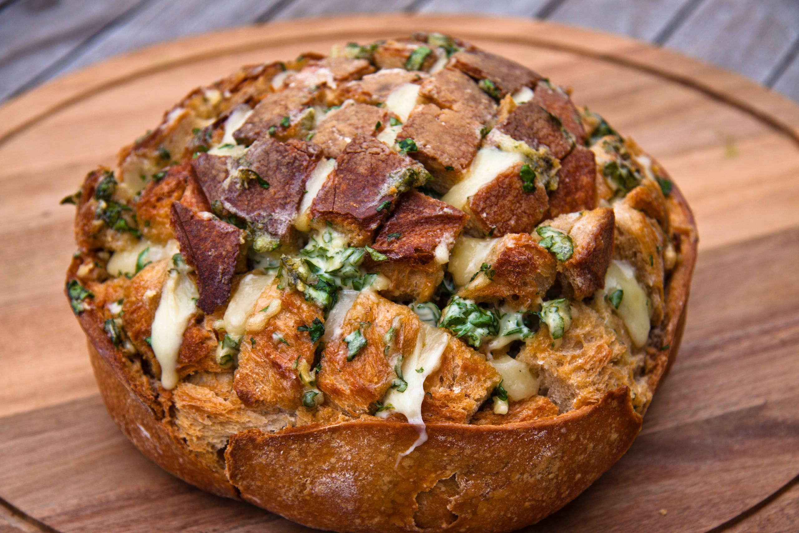 Рецепт: Французский хлеб с сюрпризом — за 10 минут