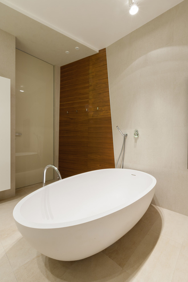 Houzz тур: Лаконичный интерьер с галькой и дизайнерской мебелью