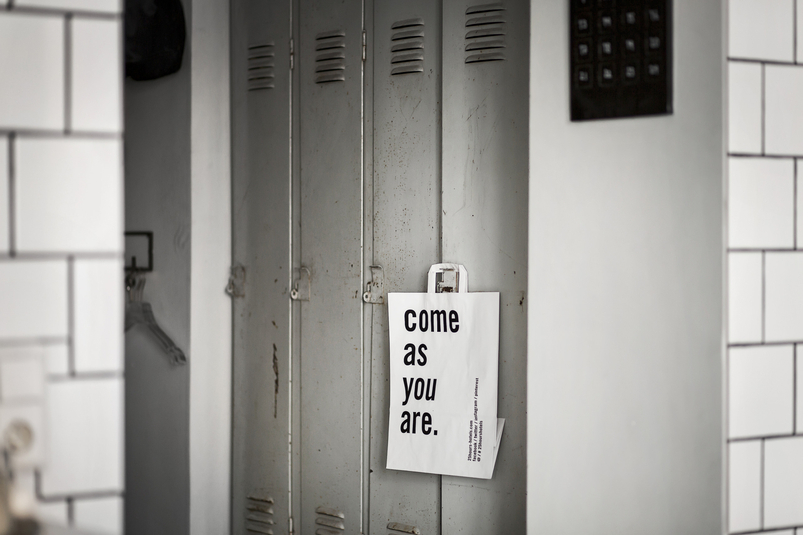 Где хранить «ватрушки» и санки в квартире