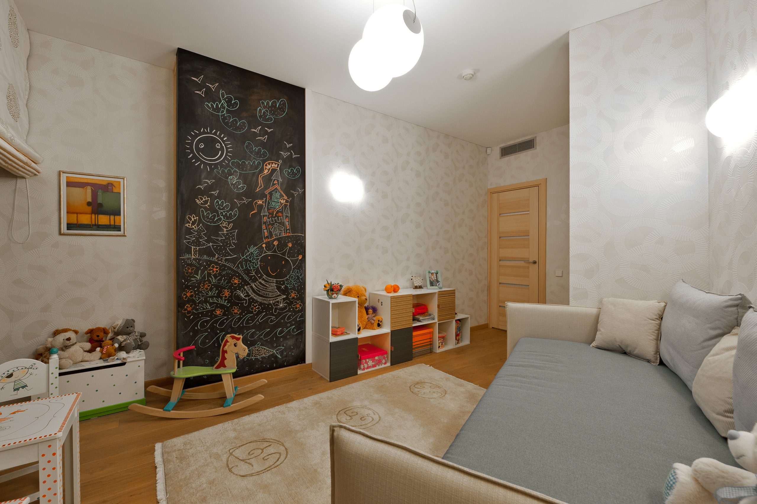 Инструкция Houzz: Как клеить виниловые обои