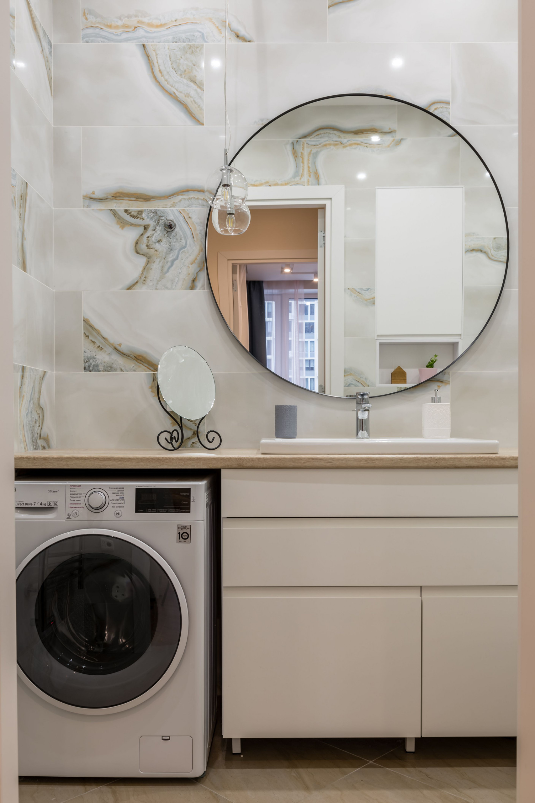 Поиск планировки: Три варианта и финал для «однушки» 47 кв.м