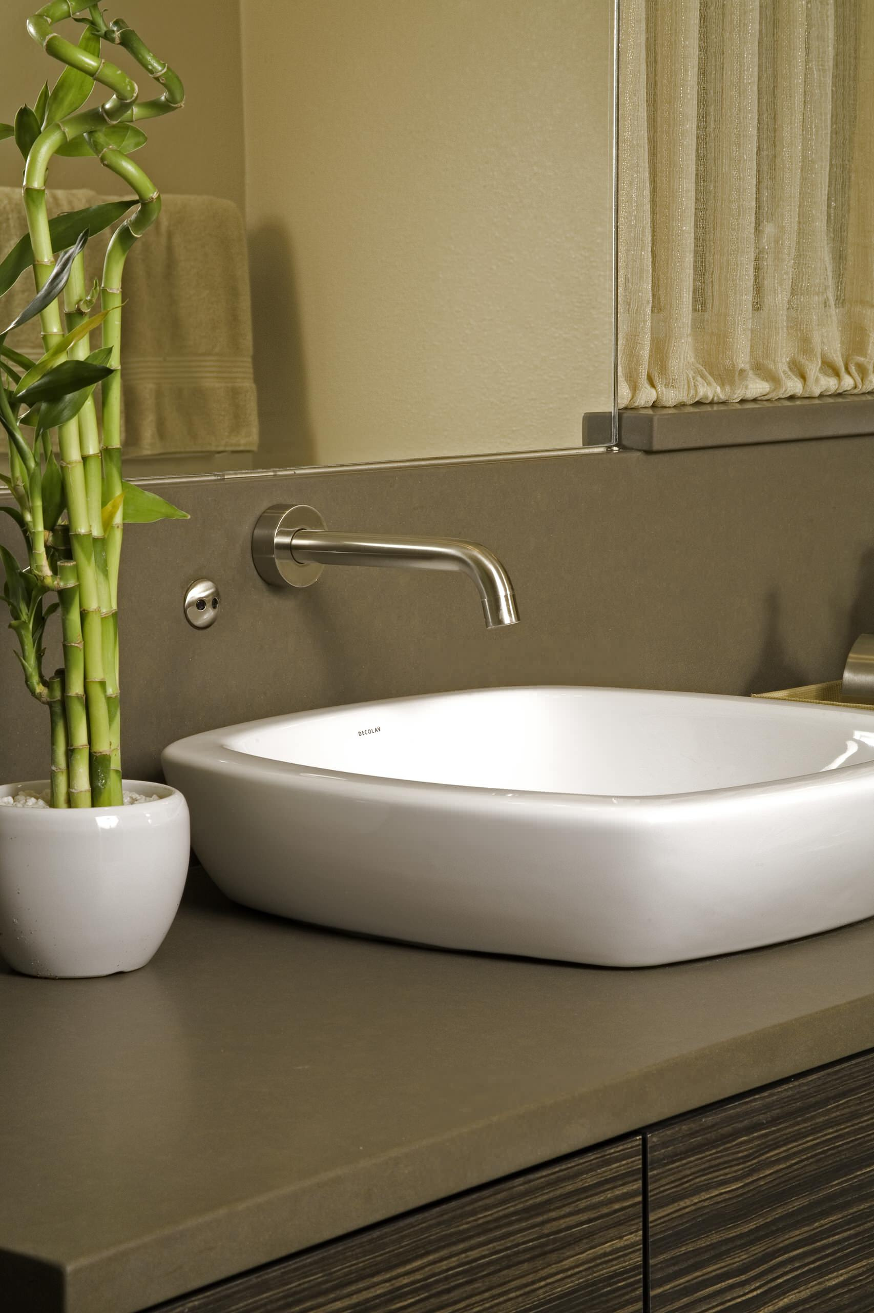 Электронная сантехника: Зачем она вашему дому