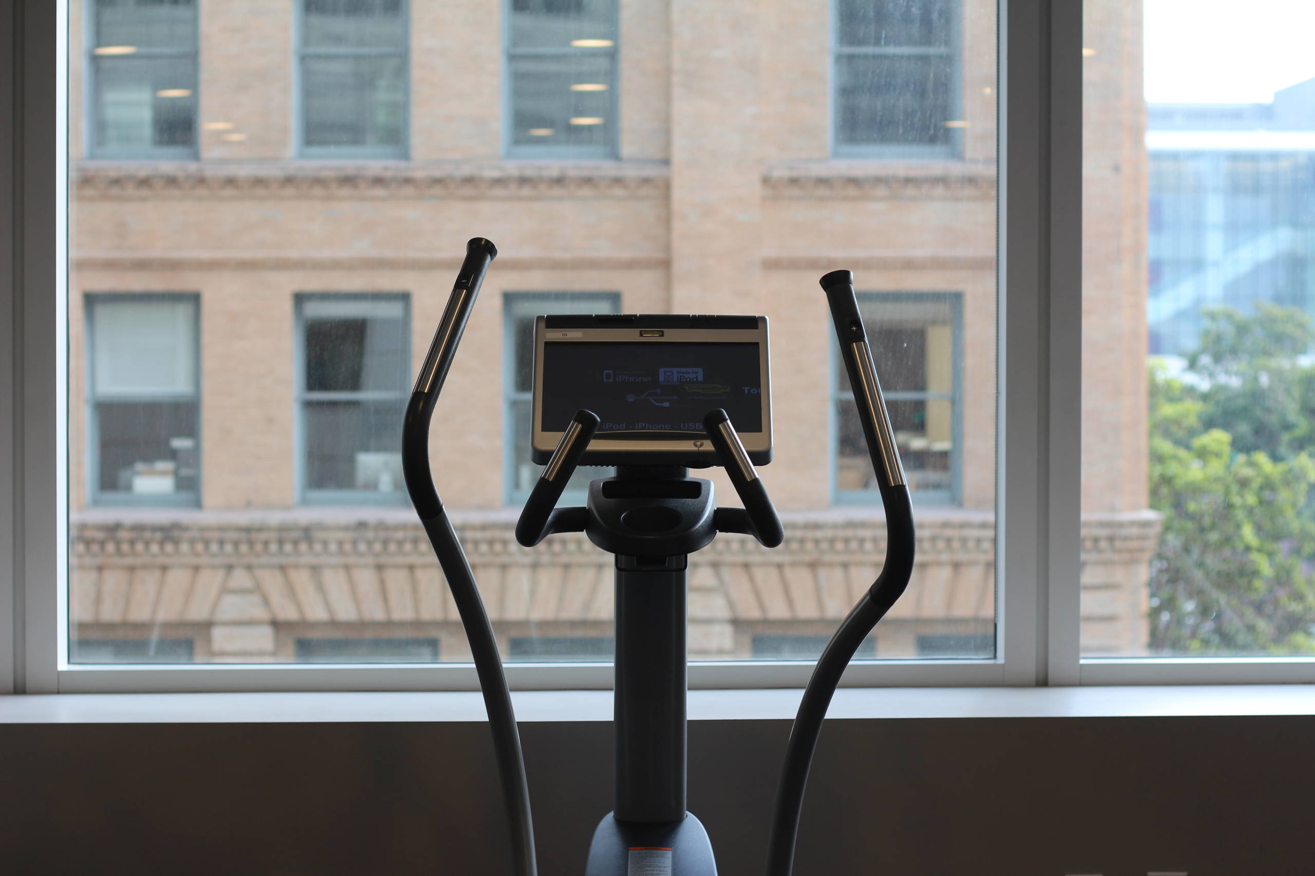 Личный опыт: Небоскреб в США, из которого нет нужды выходить