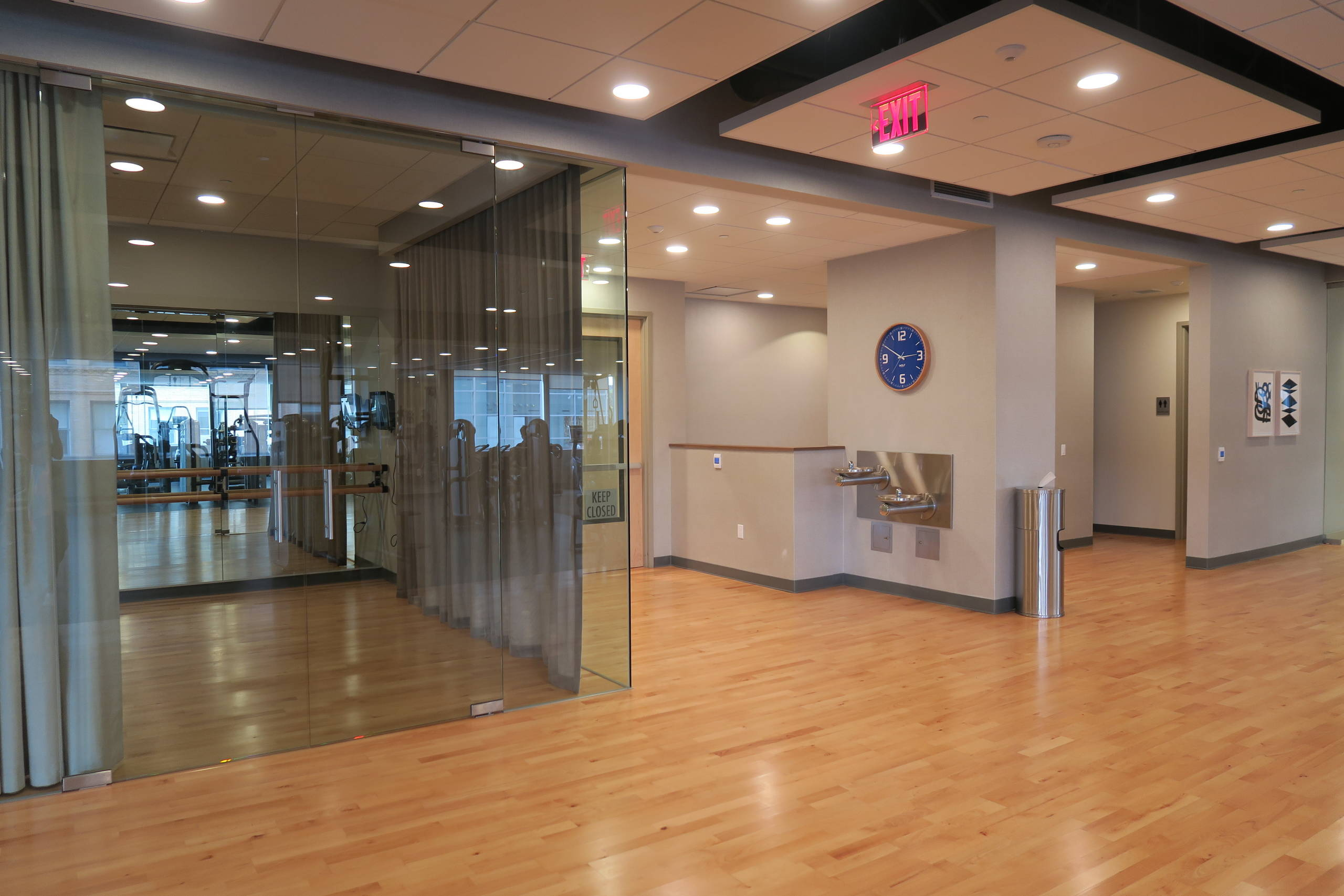 Личный опыт: Небоскреб в США, из которого нет нужды выходить