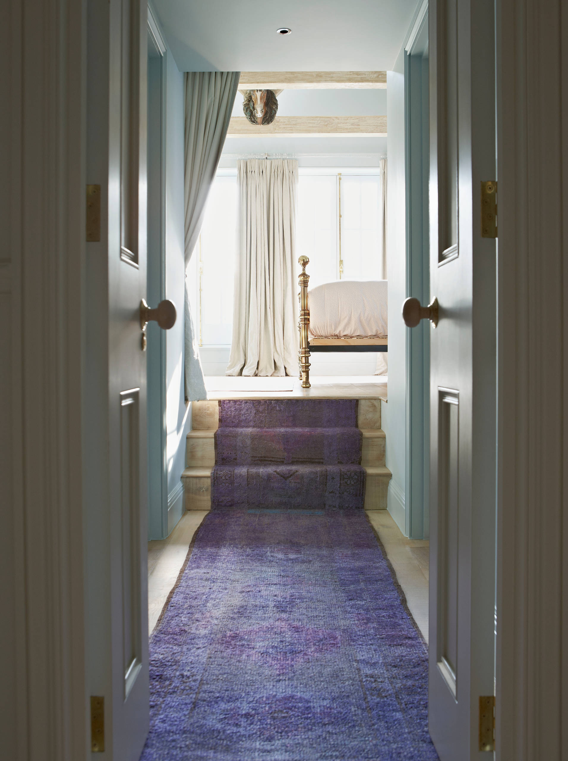 Houzz Британия: Искусство и эффектный интерьер в лондонской квартире