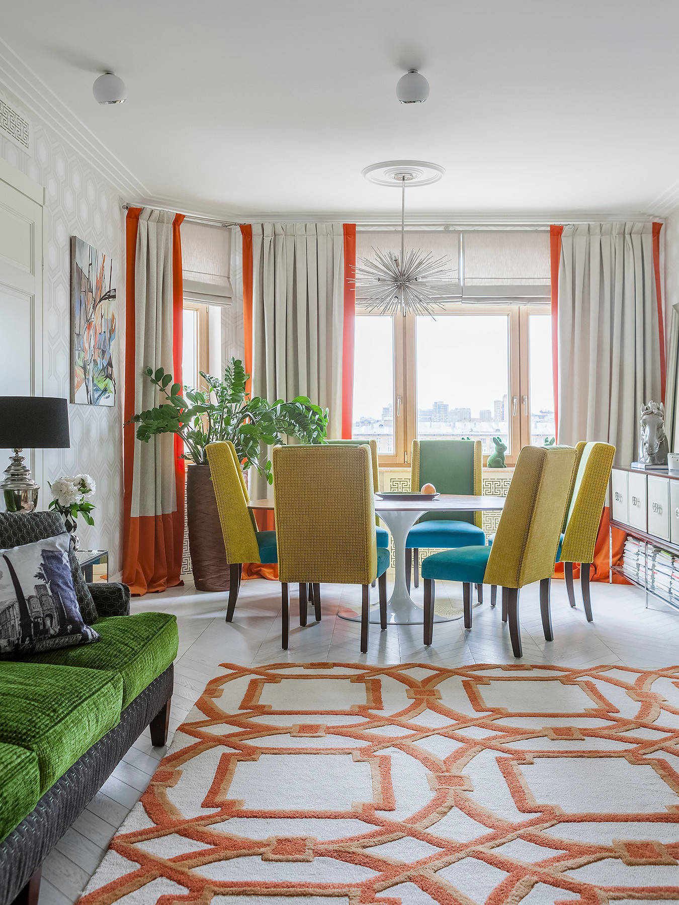 В гостях: Яркая квартира дизайнера Марины Жуковой