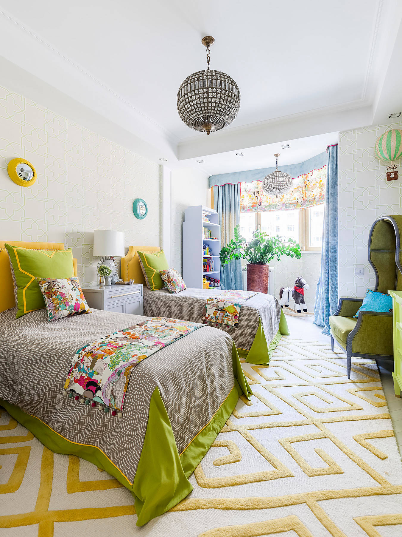 В гостях: Яркая квартира дизайнера Марины Жуковой