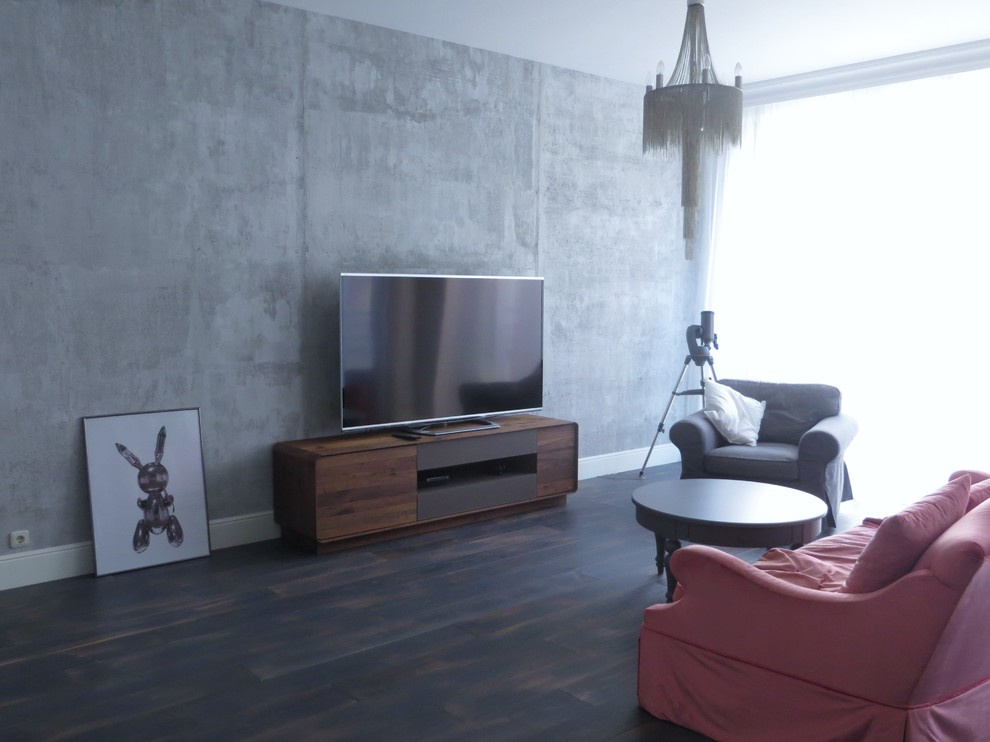 Houzz тур: Серебристая мебель на фоне бетонных стен