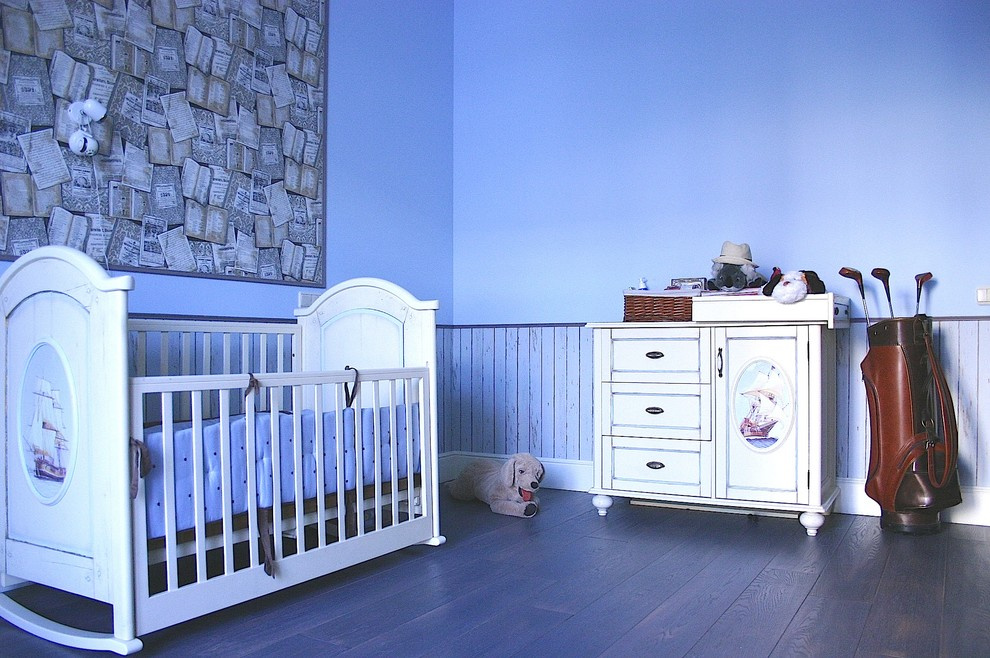 Houzz тур: Серебристая мебель на фоне бетонных стен