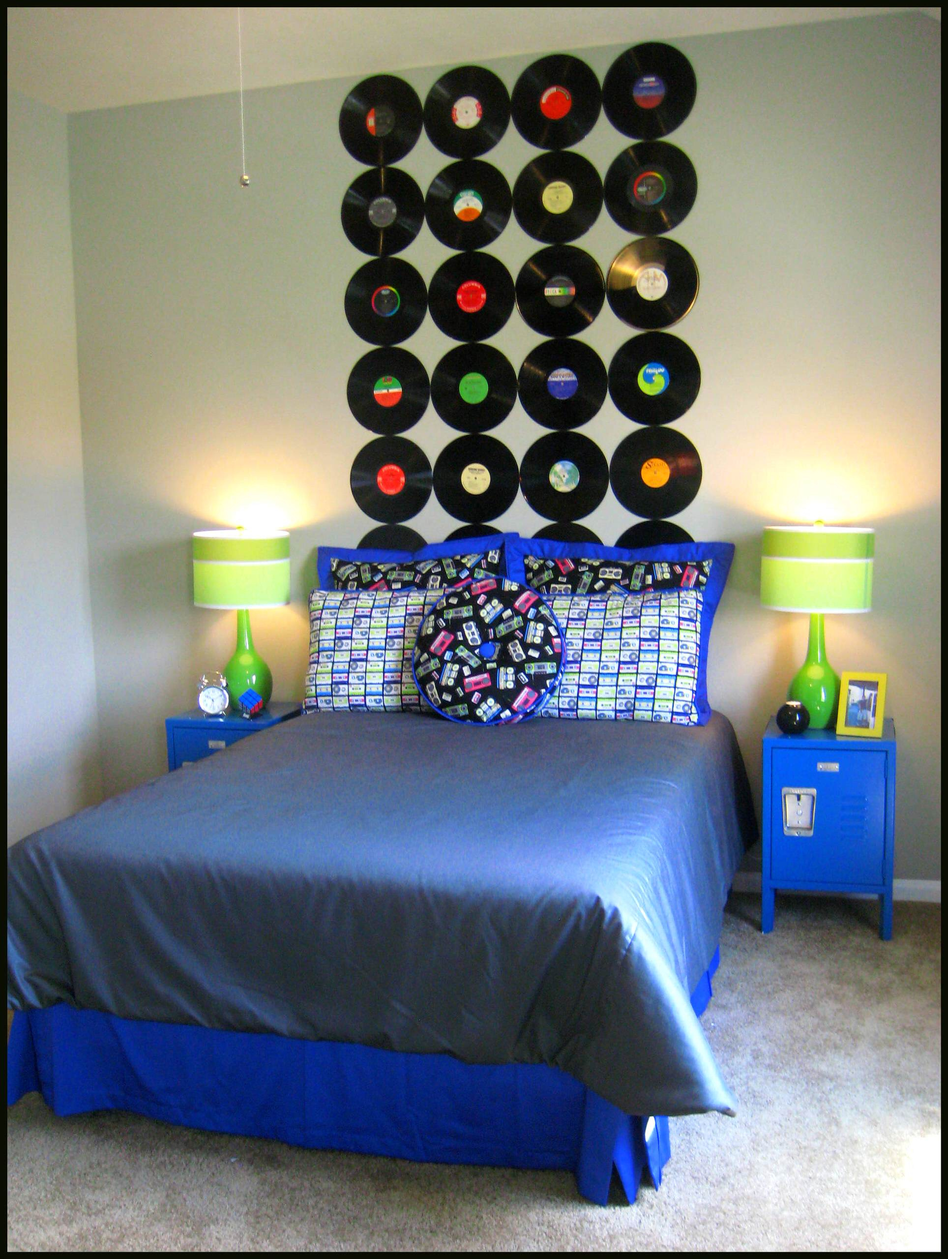 Старье берем: Декоративные возможности старых вещей