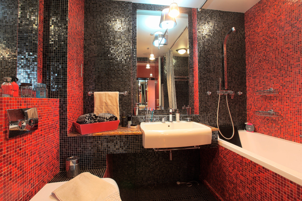 Houzz тур: Квартира с мозаичными панно и яркими деталями