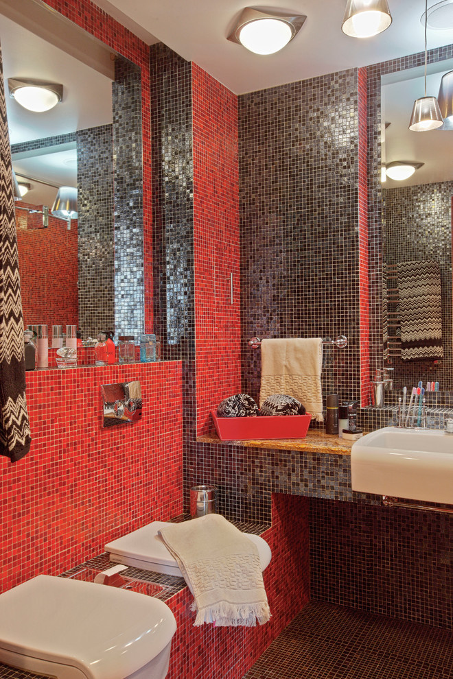 Houzz тур: Квартира с мозаичными панно и яркими деталями