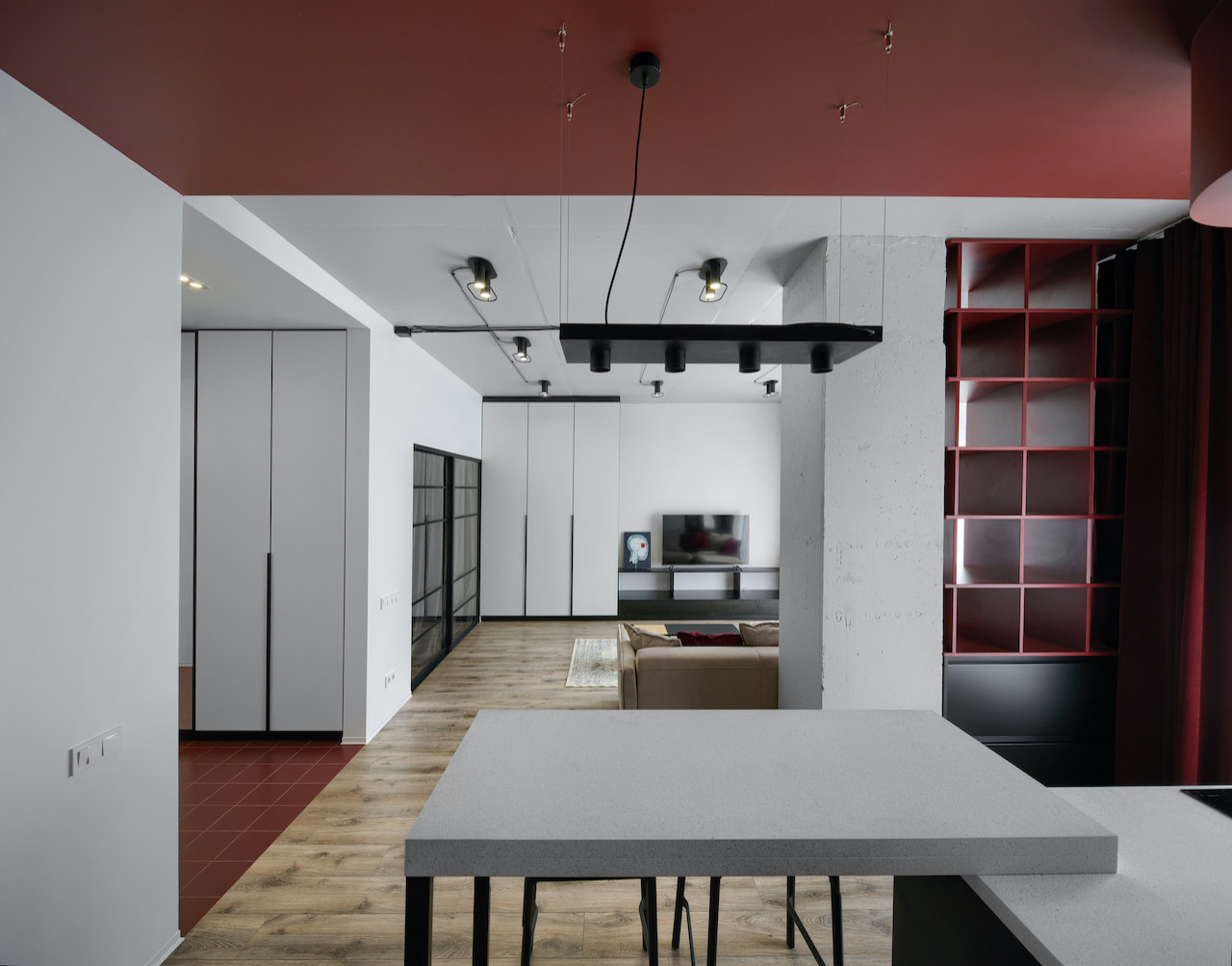 Houzz Украина: 52 кв.м — квартира в оттенках бордо и терракоты