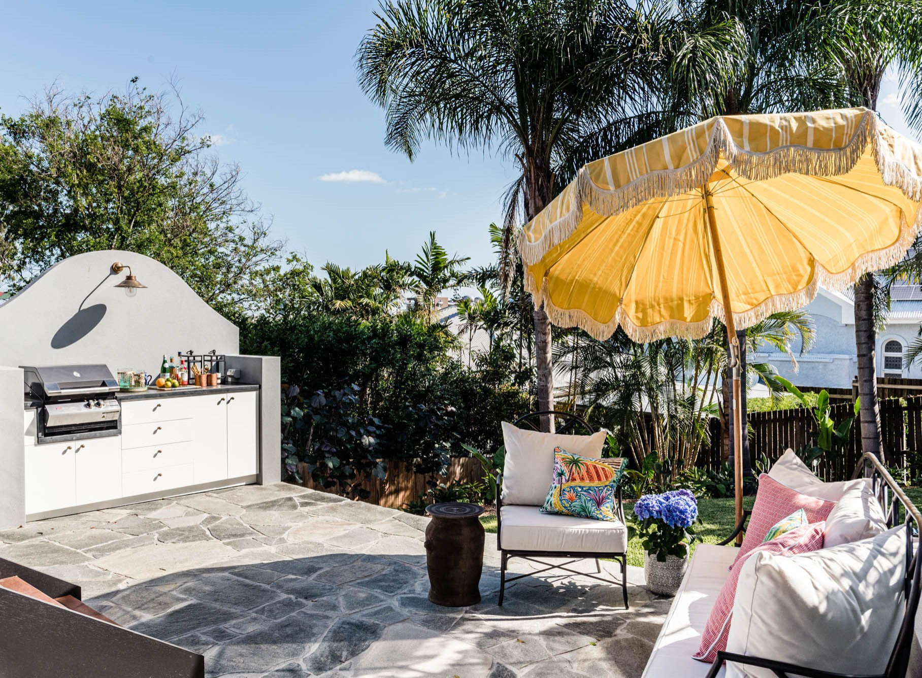 До и после: Застекленная веранда из открытой террасы