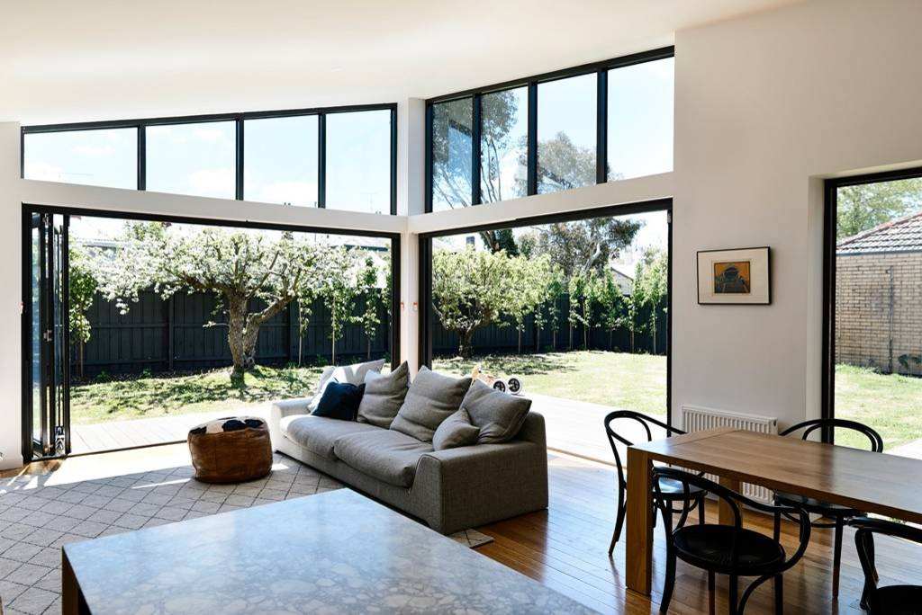 Houzz Австралия: Дом 1940-х, с пристройкой из старых кирпичей