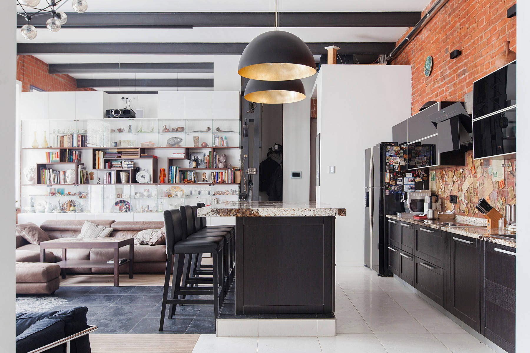 В гостях: Индустриальный шик и уважение к московскому модерну