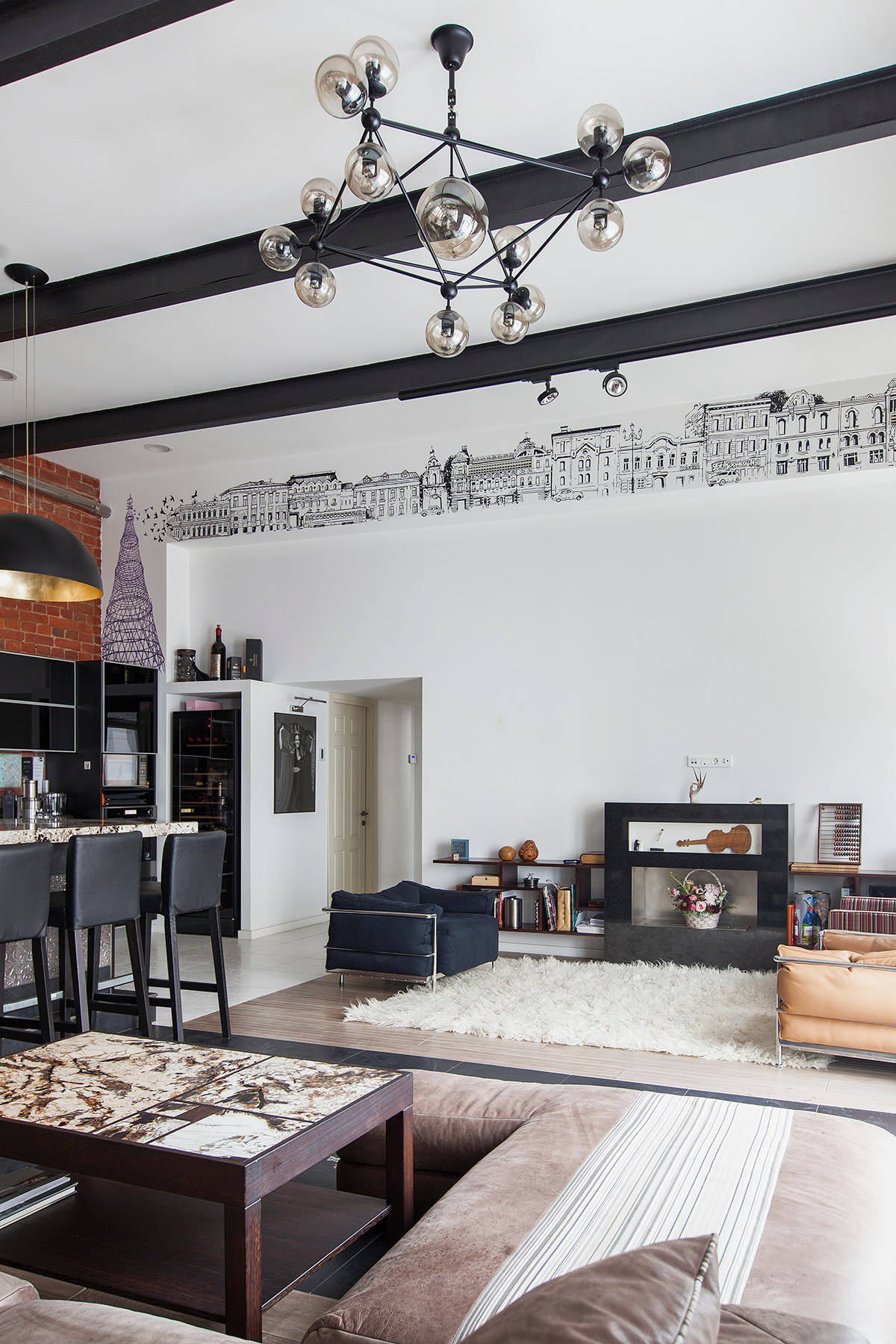 В гостях: Индустриальный шик и уважение к московскому модерну