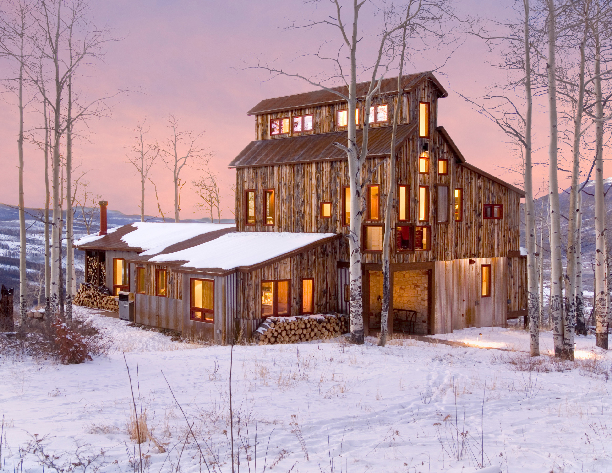 Микротренды: 5 материалов, где используют переработанные предметы