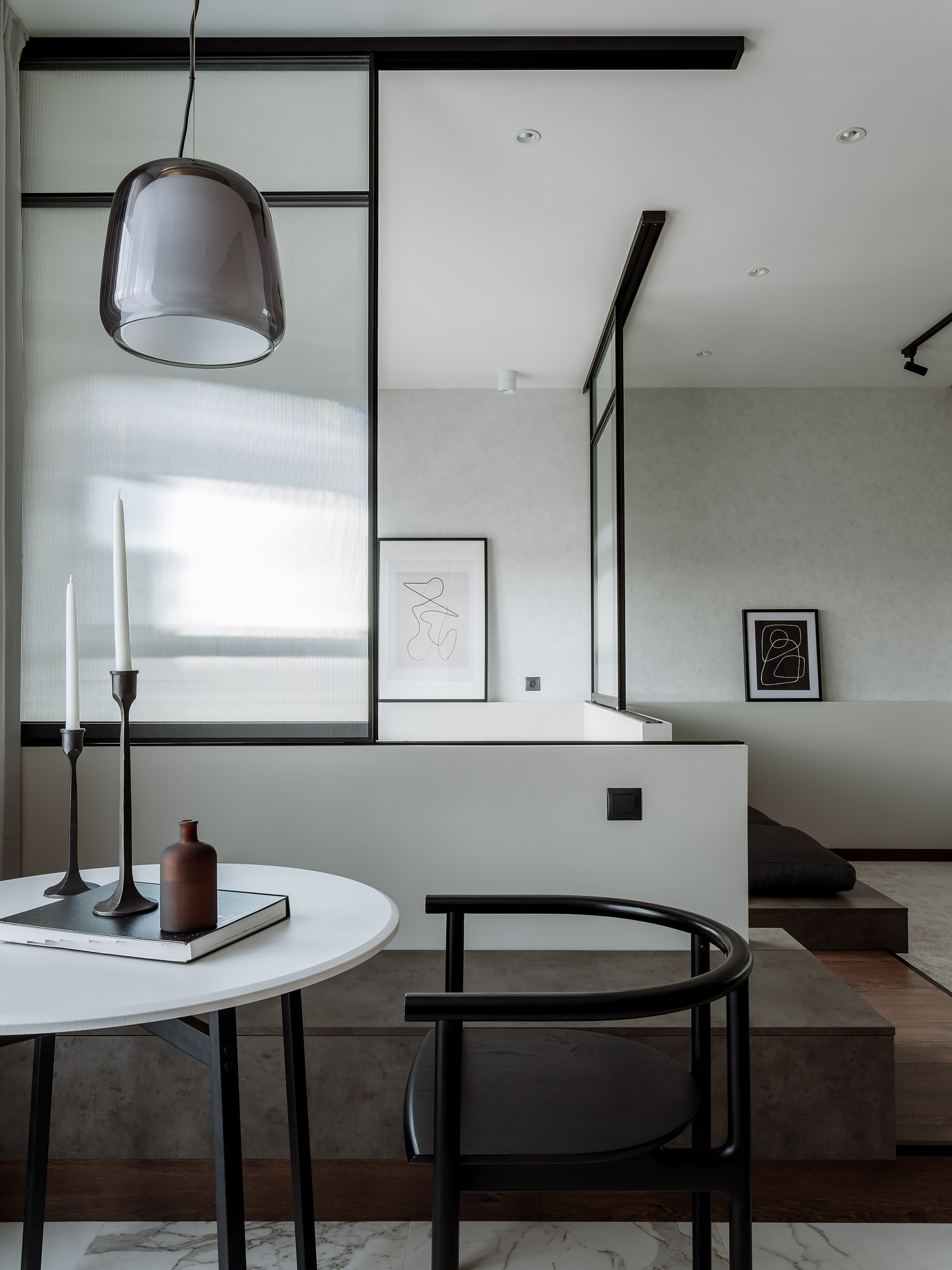 Houzz тур: 35 кв.м — квартира-трансформер с потайной гардеробной