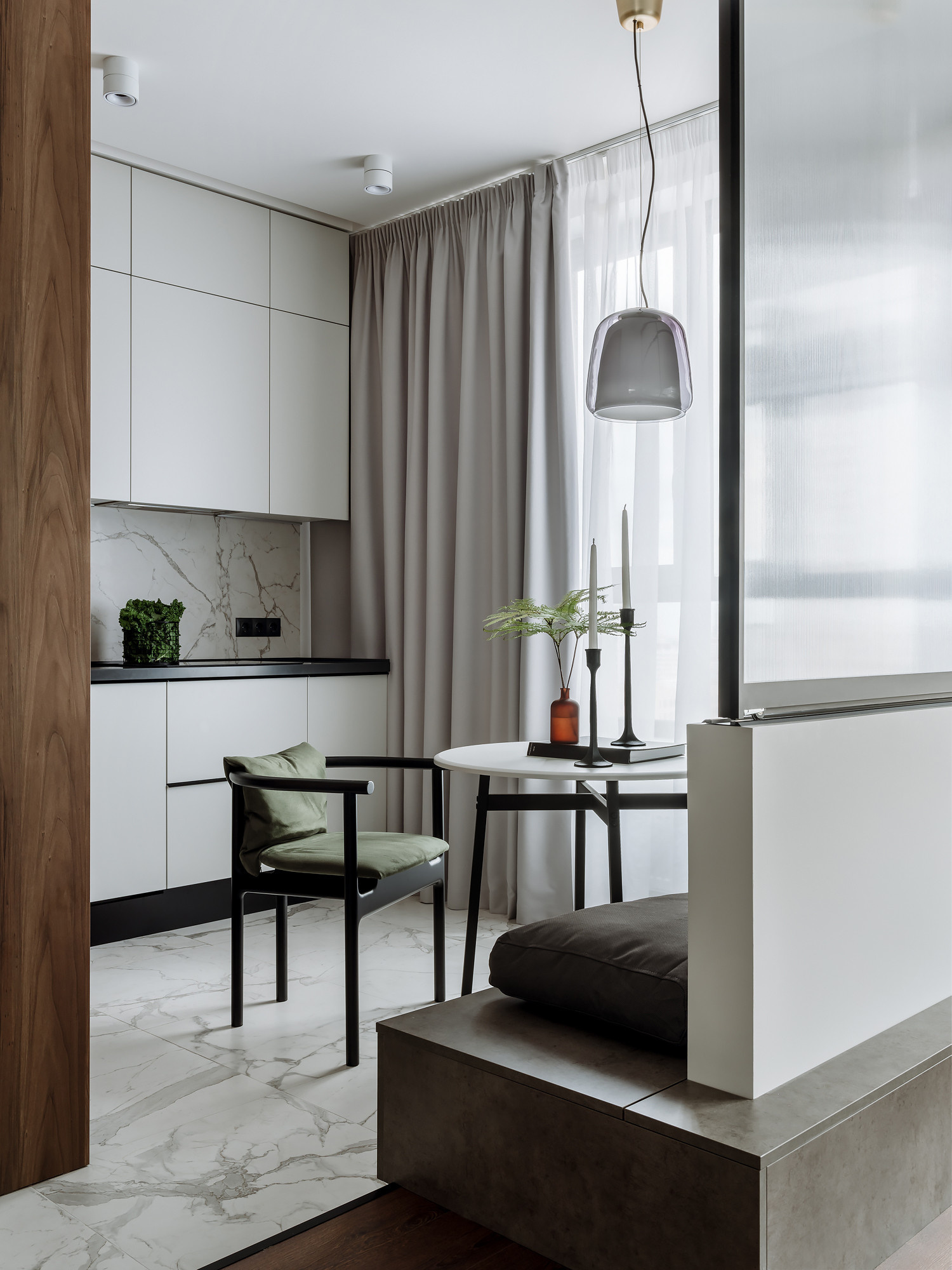 Houzz тур: 35 кв.м — квартира-трансформер с потайной гардеробной