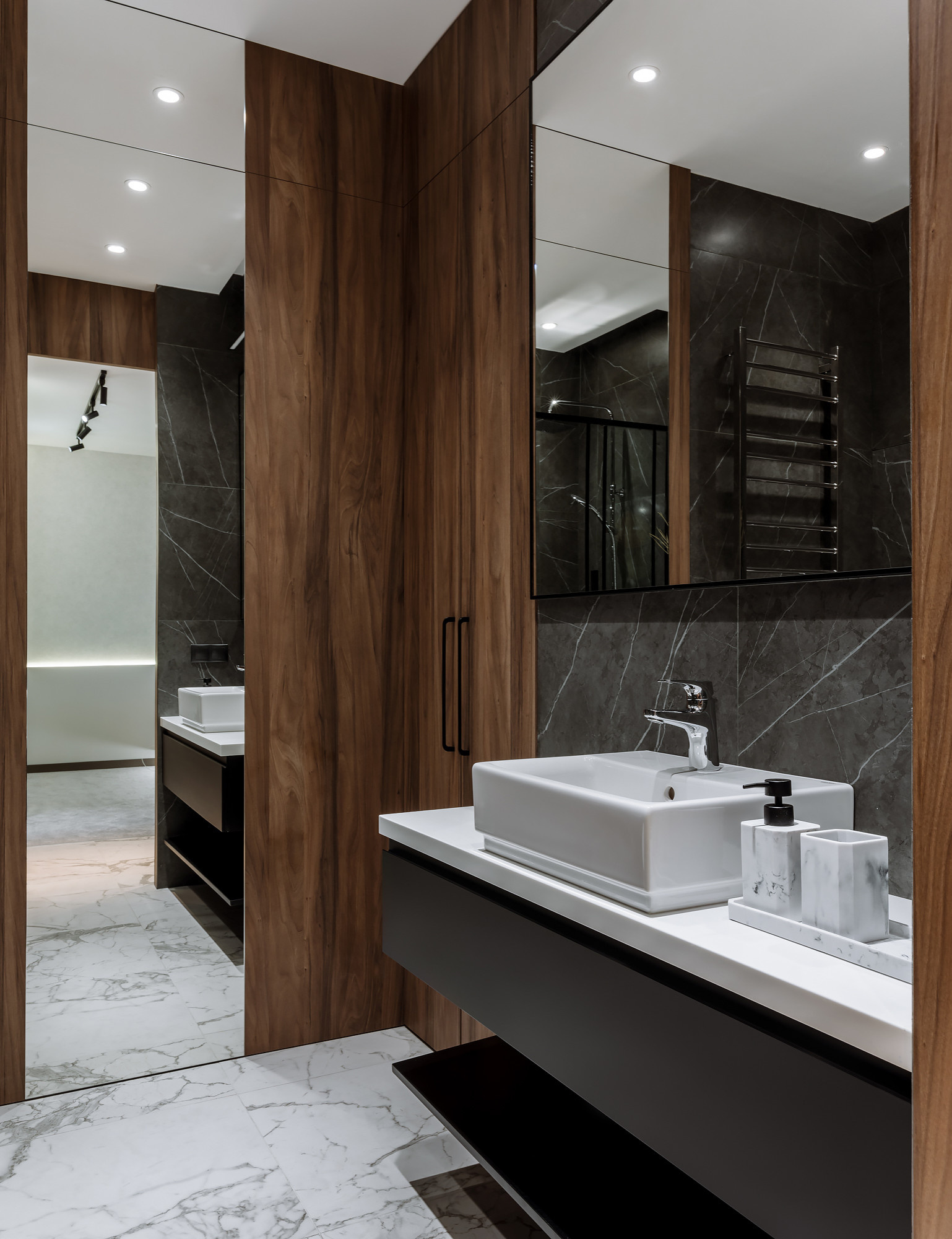 Houzz тур: 35 кв.м — квартира-трансформер с потайной гардеробной