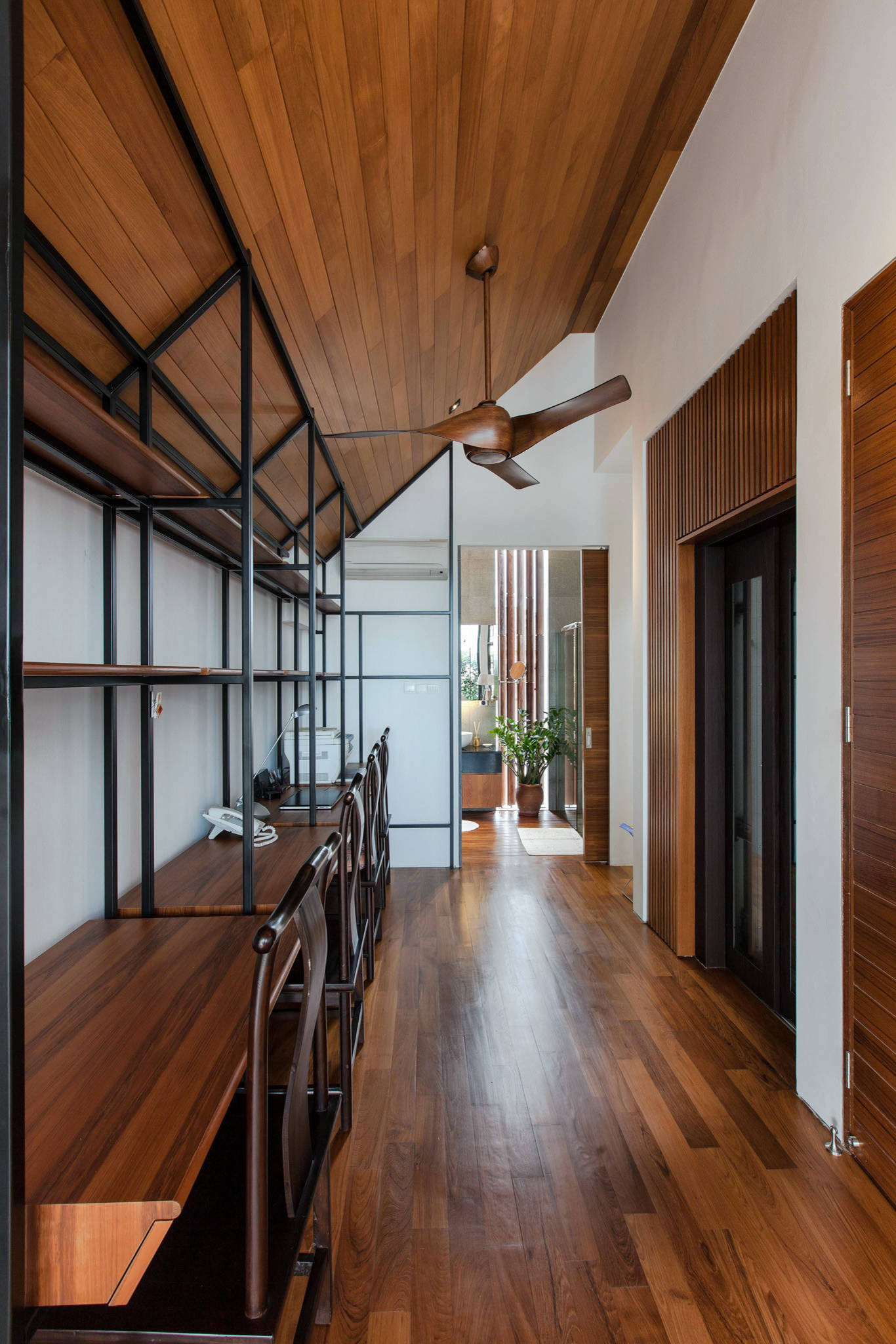 Houzz Сингапур: Бунгало с резным фасадом - ширмой