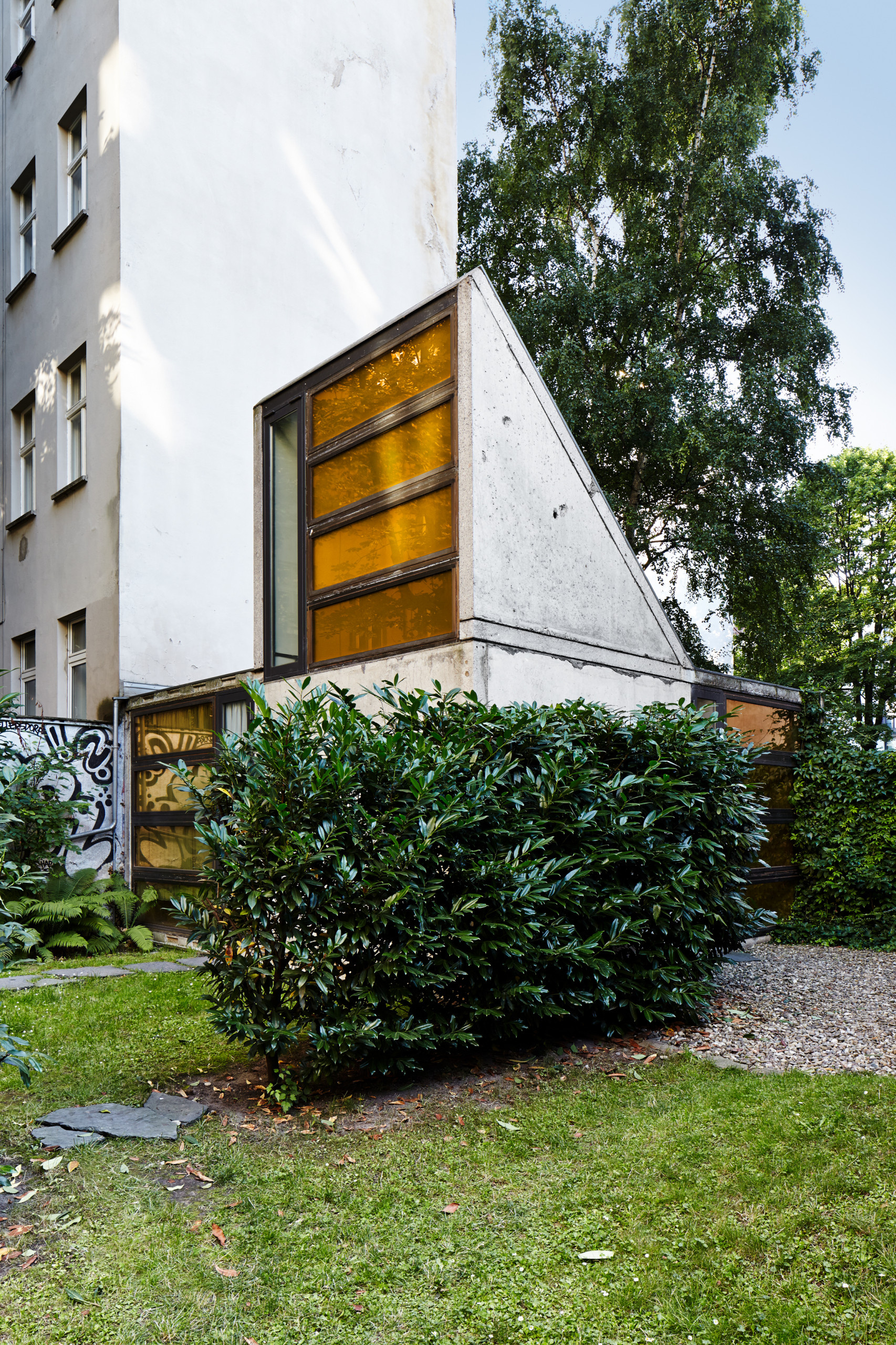 Архитектура: Новый дом из материалов от старой постройки